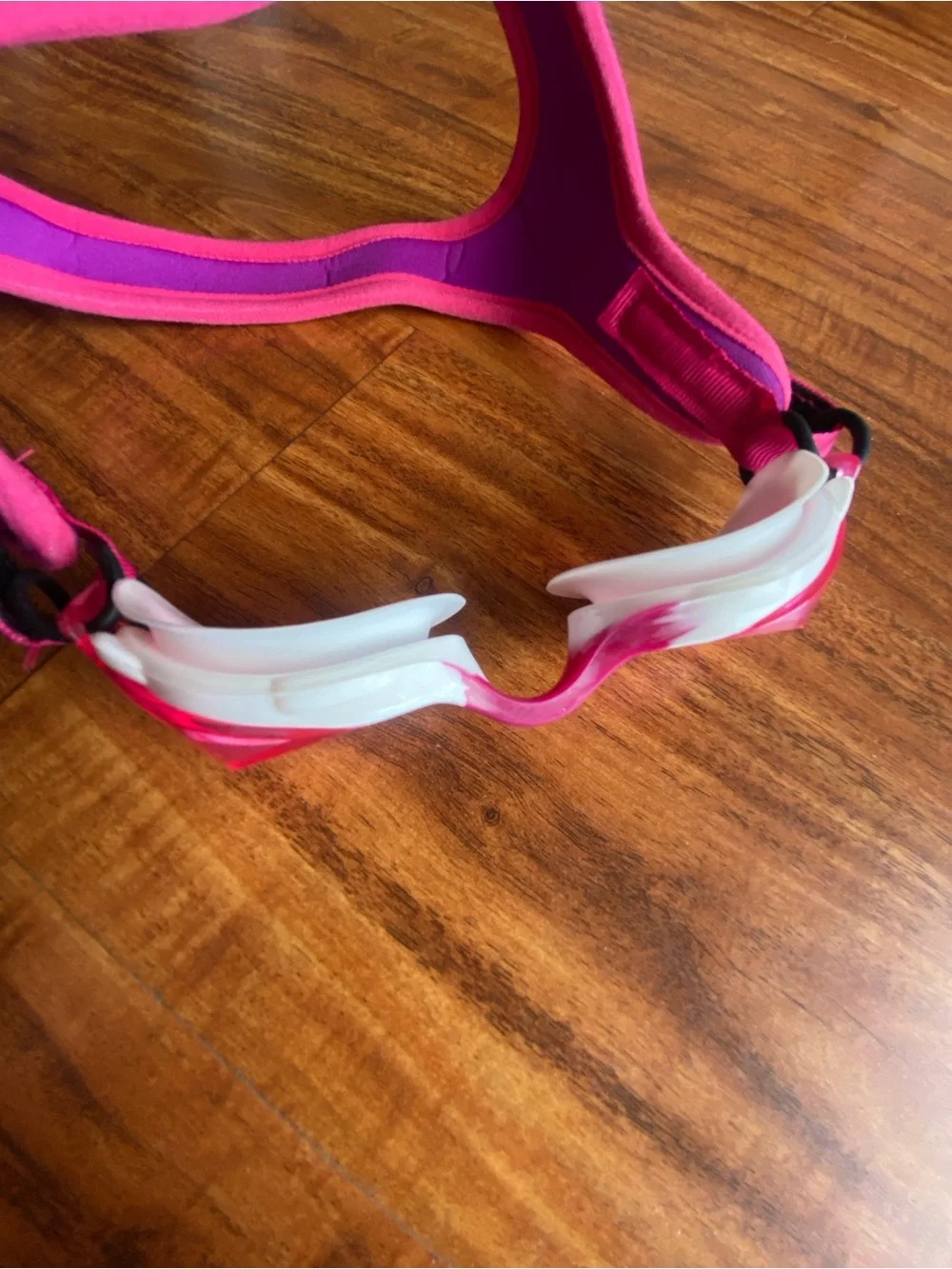 Frogglez Girls Pink Anti-Fog Swimming Goggles Age 3-10 No Pain Strap Pool
